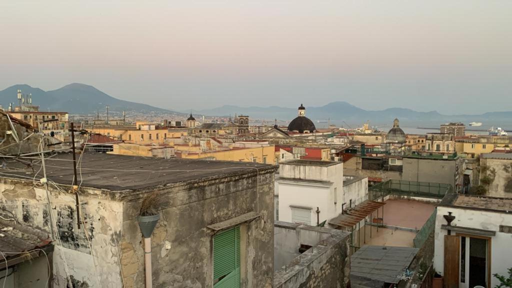 La Casa Nel Cuore Della Citta Apartman Nápoly Kültér fotó